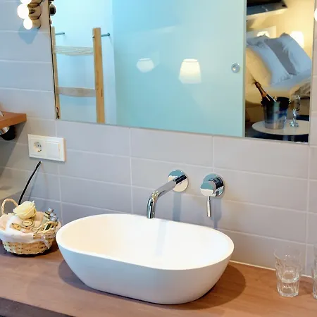 Trusten Hotel Willemstad (North Brabant)